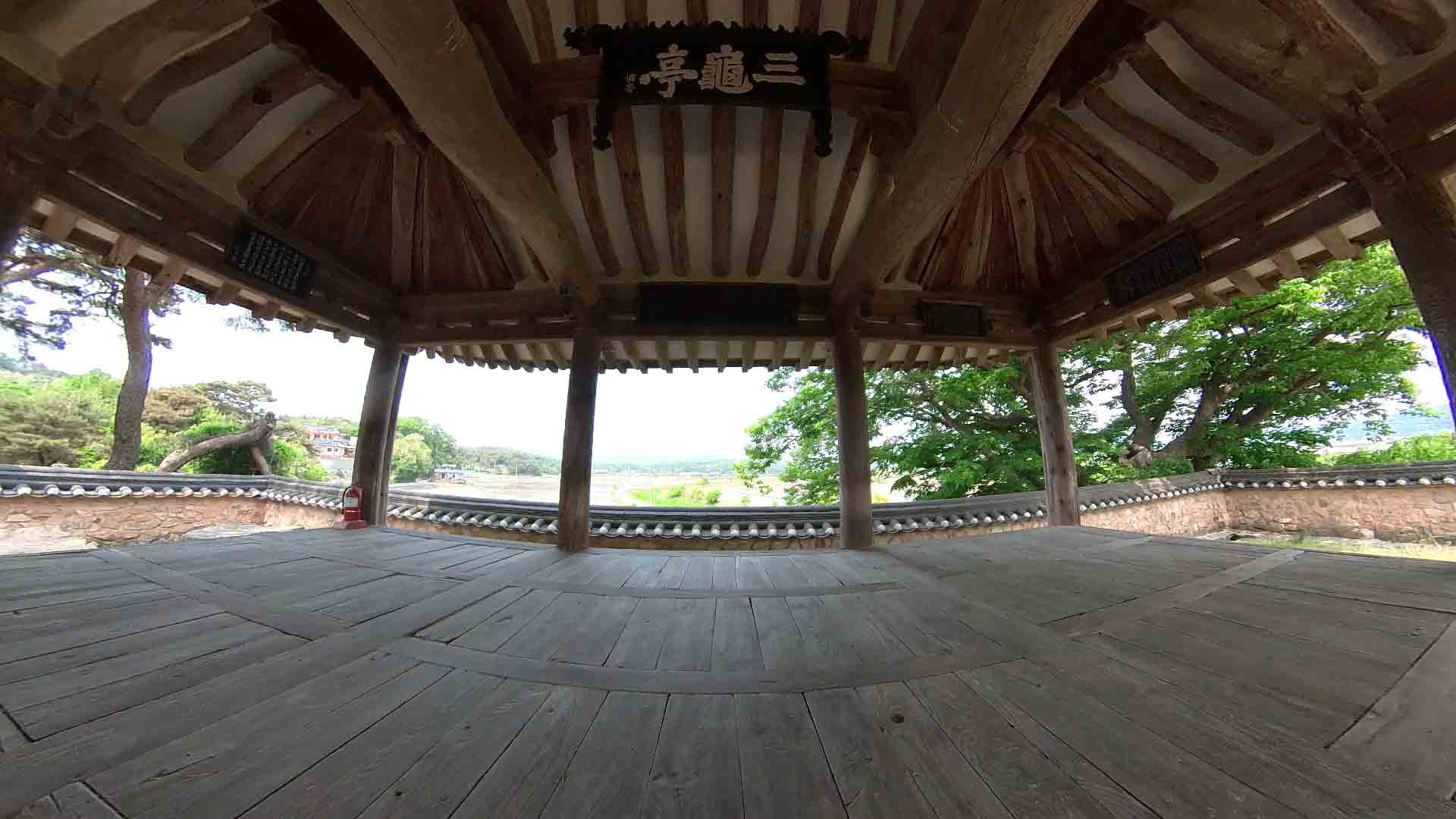 삼구정 내부_용량적음.jpg